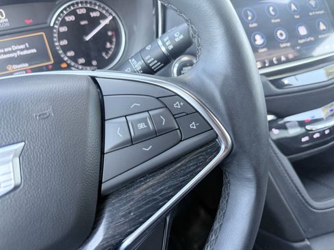 Used 2024 Cadillac XT5 Premium Luxury image 45