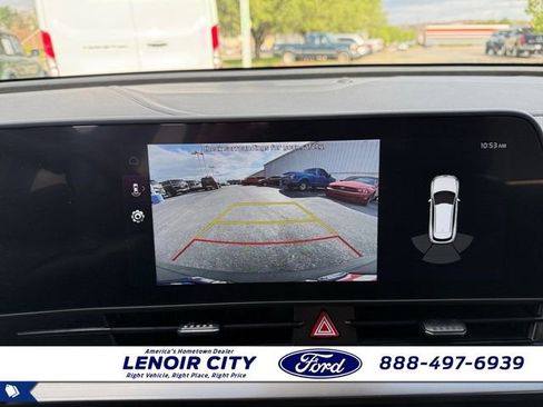 Used 2025 Kia Sportage EX image 24