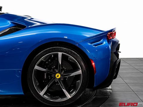 Used 2022 Ferrari SF90 Stradale *CARBON FIBER STEERING WHEEL * image 18