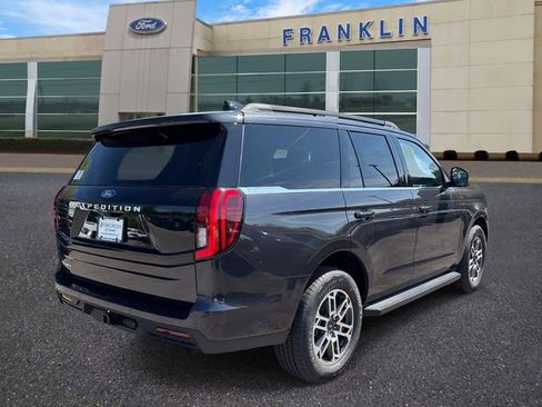 New 2026 Ford Expedition Active RWD image 7