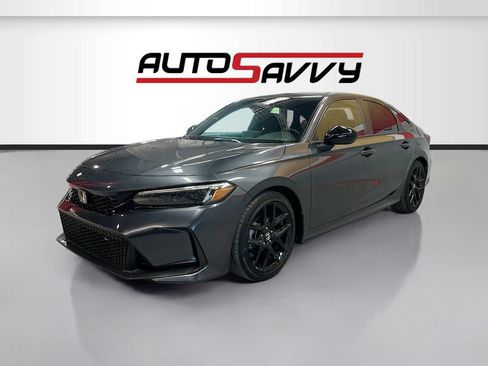 Used 2025 Honda Civic Sport image 3