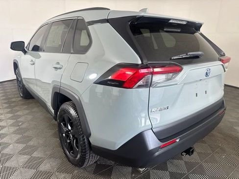 Used 2019 Toyota RAV4 XLE AWD/4WD image 6
