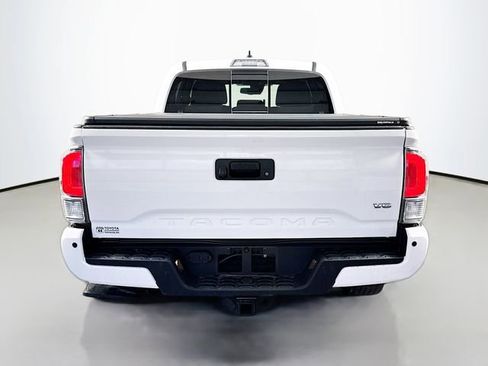 Certified 2022 Toyota Tacoma TRD Off-Road w/ Technology Package image 5
