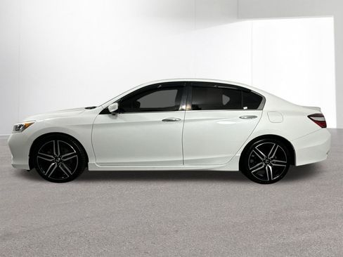 Used 2017 Honda Accord Sport image 28