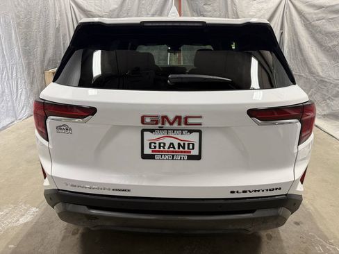 Used 2025 GMC Terrain Elevation AWD/4WD image 5