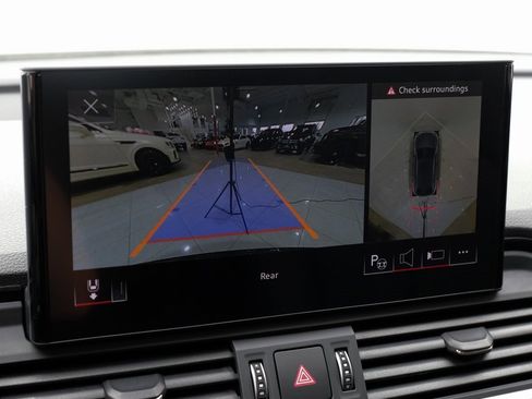 Used 2022 Audi SQ5 Prestige image 19