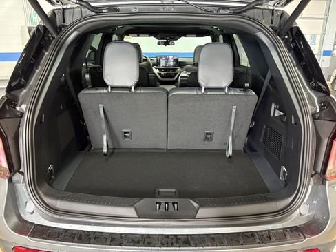 New 2026 Ford Explorer ST-Line image 25