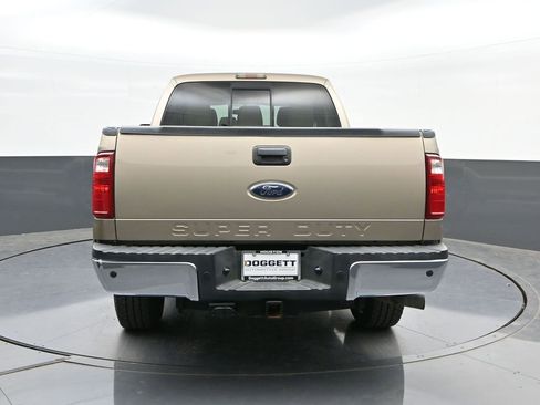 Used 2011 Ford F250 Lariat w/ FX4 Off Road Pkg AWD/4WD image 8