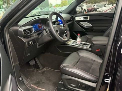 Used 2024 Ford Explorer ST w/ Technology Package AWD/4WD image 9