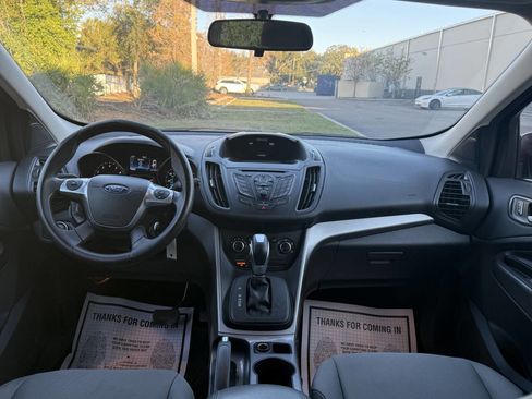 Used 2016 Ford Escape SE FWD image 24