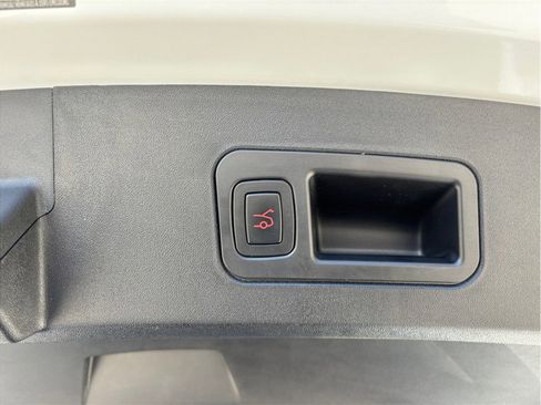 Used 2019 Tesla Model S Performance image 45