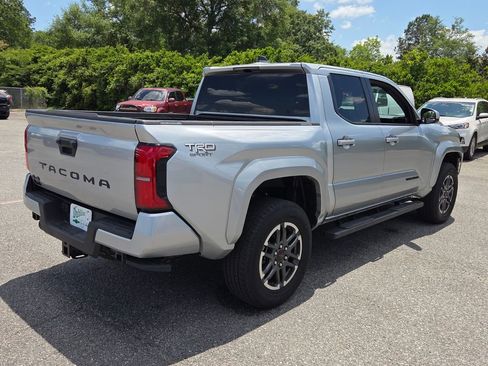 Used 2024 Toyota Tacoma TRD Sport AWD/4WD image 10