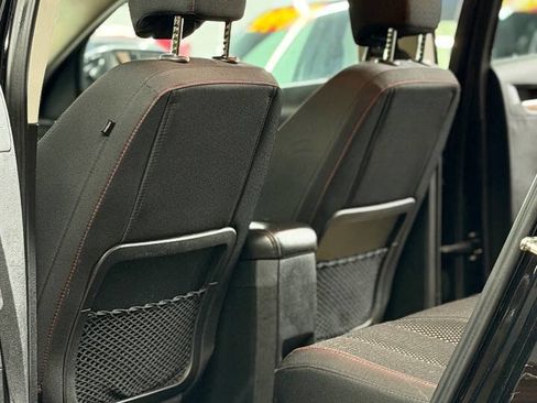 Used 2017 Chevrolet Equinox LT image 8