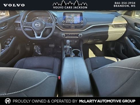 Used 2023 Nissan Altima 2.5 SV image 7