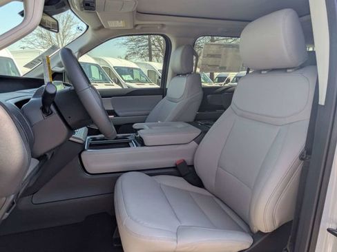 New 2026 Ford Expedition Max Active image 19