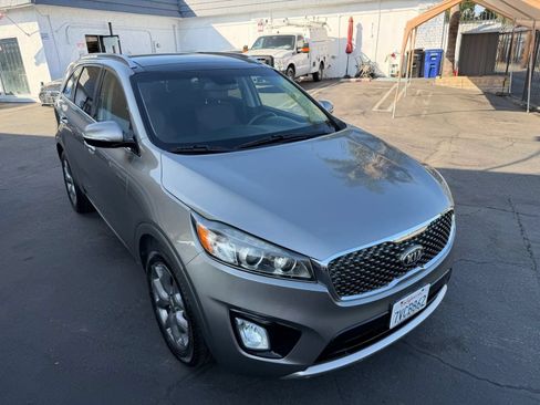 Used 2017 Kia Sorento SX FWD image 9