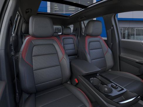 New 2026 Chevrolet Equinox RS w/ Convenience Package III AWD/4WD image 40