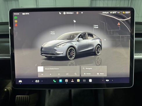 Used 2023 Tesla Model Y Performance image 27