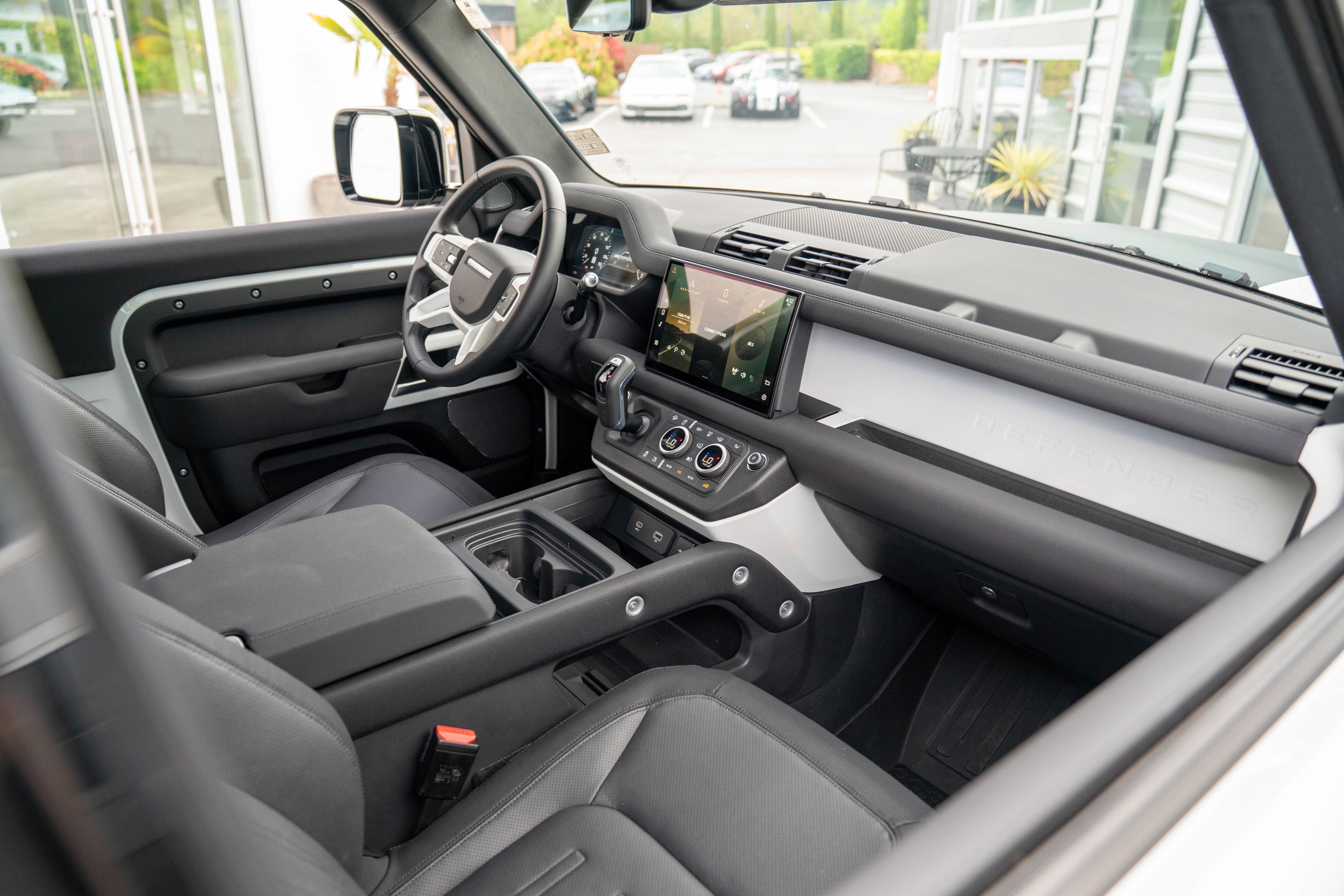 Used 2022 Land Rover Defender 90 X-Dynamic S AWD/4WD image 7