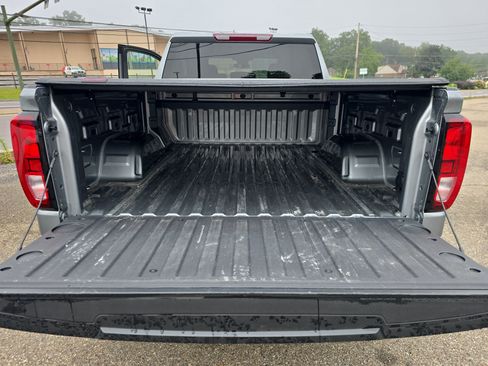 Used 2026 GMC Sierra 1500 SLE AWD/4WD image 6