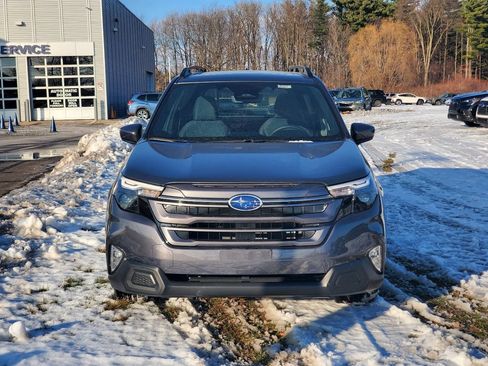 Used 2026 Subaru Forester Premium AWD/4WD image 2