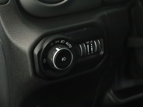 Used 2021 Jeep Wrangler Unlimited Sport AWD/4WD image 7