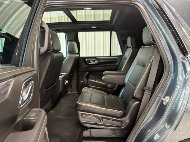 Used 2021 GMC Yukon SLT w/ SLT Premium Package RWD image 15