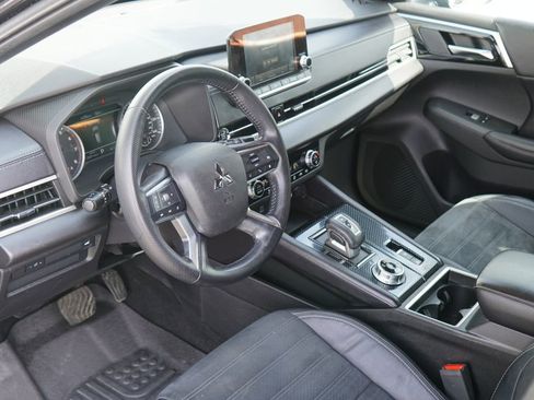 Used 2022 Mitsubishi Outlander SE AWD/4WD image 12