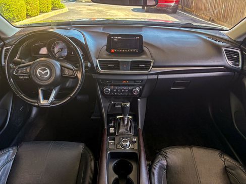 Used 2017 MAZDA MAZDA3 Grand Touring FWD image 2