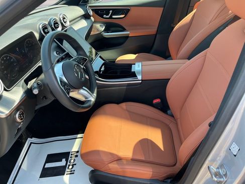 Certified 2026 Mercedes-Benz C 300 4MATIC Sedan image 9