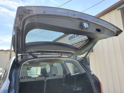 Used 2017 Honda Pilot Touring image 36