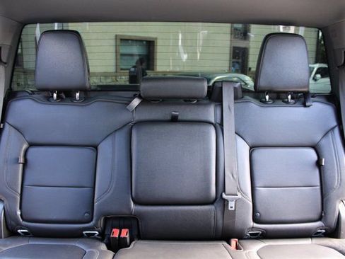 Used 2023 Chevrolet Silverado 2500 LTZ AWD/4WD image 46