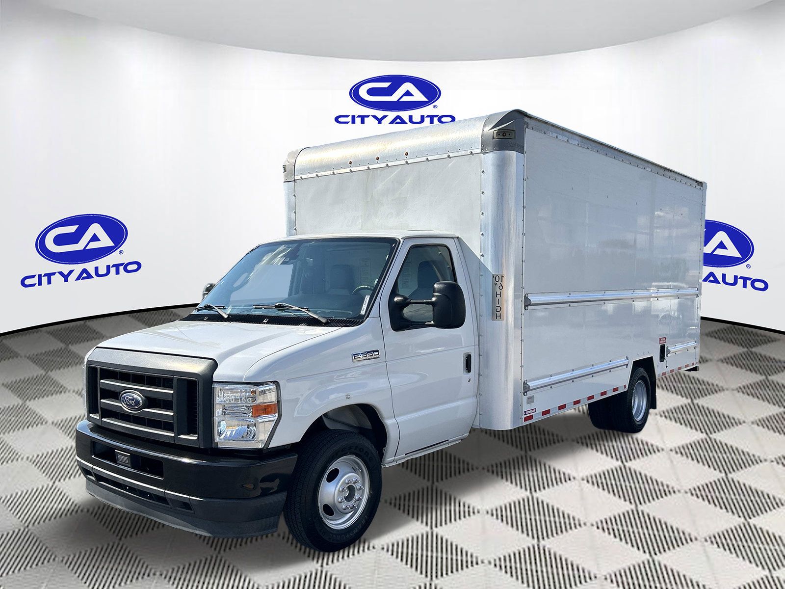 Used 2022 Ford E-350 and Econoline 350 Super Duty RWD image 10