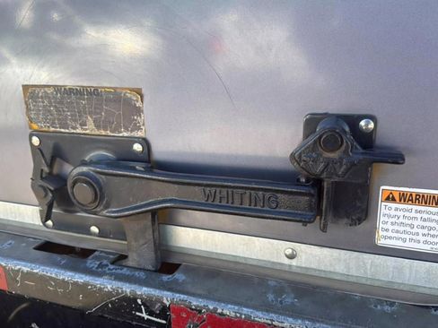 Used 2015 GMC Savana 3500 image 9