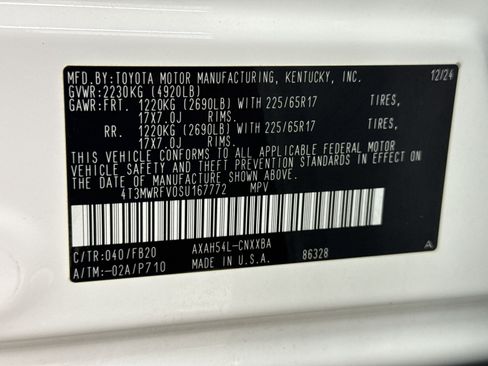 Used 2025 Toyota RAV4 LE AWD/4WD image 41