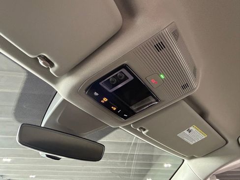 Used 2024 Volkswagen Atlas SE image 50