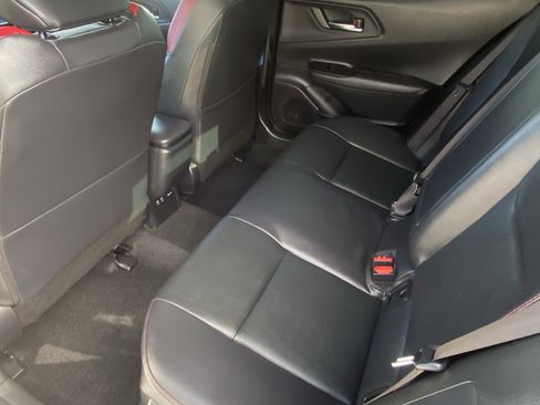 Certified 2025 Toyota Prius Plug-In Hybrid image 22