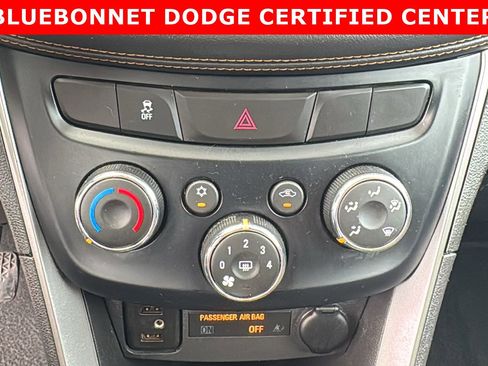 Used 2019 Chevrolet Trax LS image 19