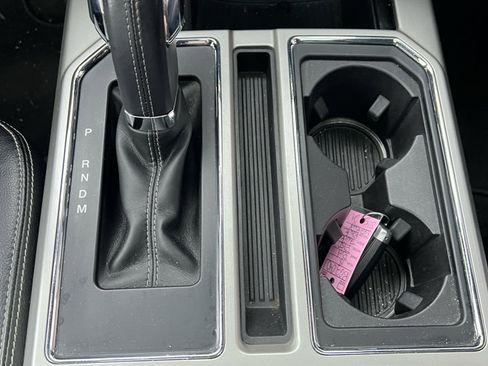 Used 2018 Ford F150 Lariat w/ Equipment Group 502A Luxury image 19