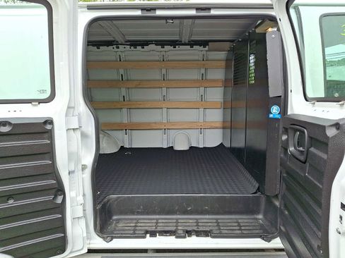 Used 2024 Chevrolet Express 2500 w/ Driver Convenience Package RWD image 10