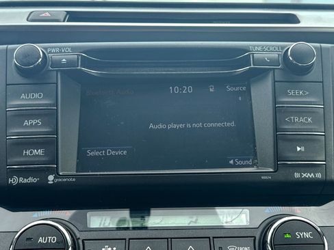 Used 2016 Toyota RAV4 XLE AWD/4WD image 29