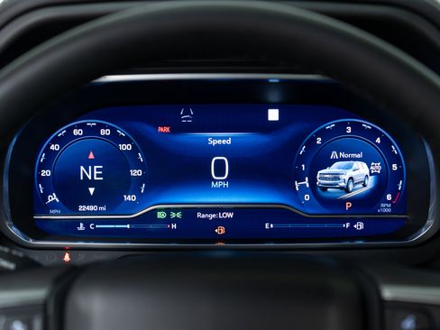 Used 2023 Chevrolet Tahoe Premier w/ Premium Package 2 image 18