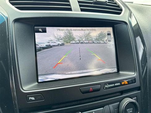 Used 2016 Ford Explorer XLT w/ Equipment Group 202A image 14