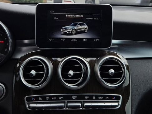 Used 2019 Mercedes-Benz GLC 350e 4MATIC image 15