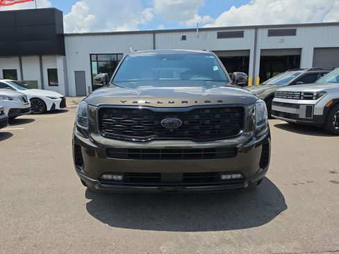 Used 2021 Kia Telluride SX w/ Nightfall Edition Package AWD/4WD image 3