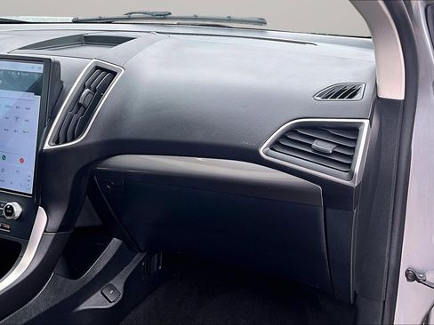 Used 2024 Ford Edge SEL w/ Convenience Package image 21
