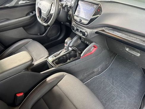 Used 2023 Chevrolet TrailBlazer RS w/ Convenience Package image 19