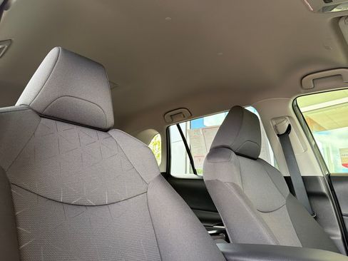 Certified 2023 Toyota RAV4 XLE FWD image 17