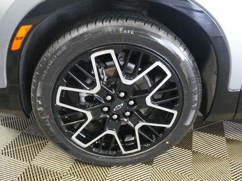 Used 2023 Chevrolet Blazer RS w/ Driver Confidence II Package image 9