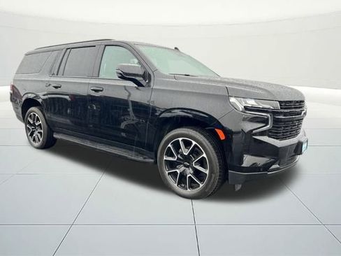 Certified 2024 Chevrolet Suburban RST w/ Luxury Package image 7